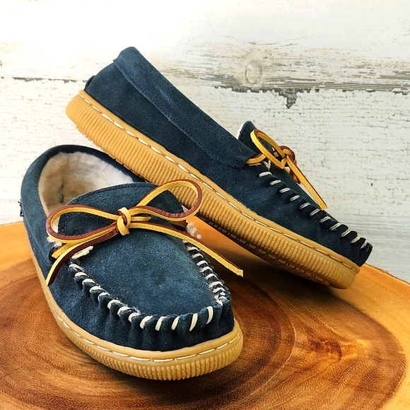 Magellan Outdoors Shoes - NWOT MAGELLAN WOMEN'S SUEDE INDOOR/OUTDOOR MOCCASINS